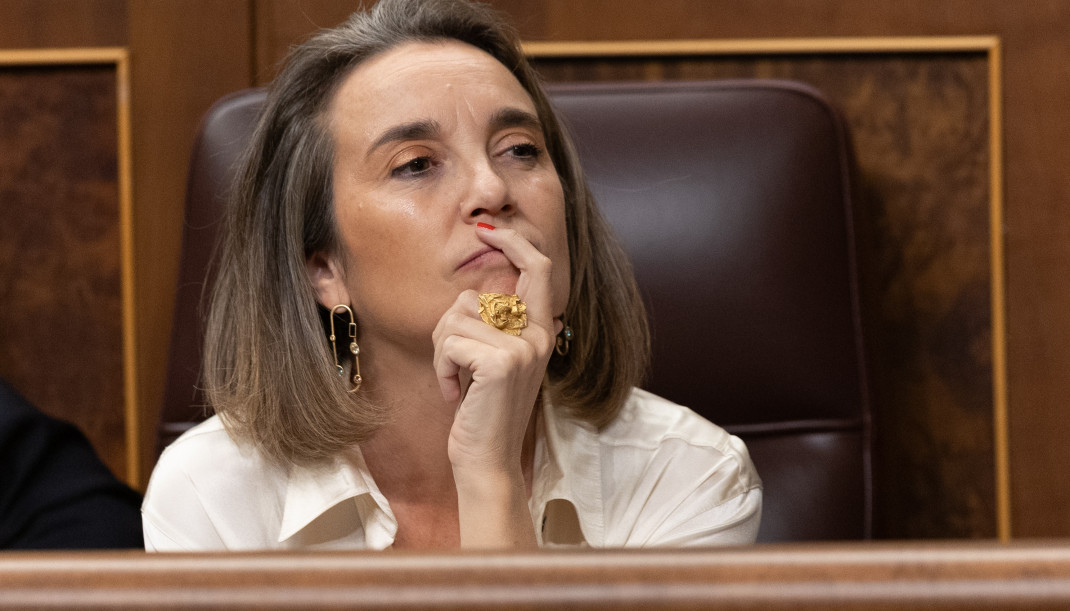 Archivo - Cuca Gamarra, durante la segunda sesión del debate de investidura de Pedro Sánchez como presidente de Gobierno, en el Congreso de los Diputados, en una foto de archivo
