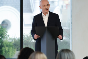 El consejero delegado de Inditex, Óscar García Maceiras, ofrece una rueda de prensa con motivo de la presentación de los resultados anuales del Ejercicio 2025, en la tienda Zara Serrano, a 11 de ma