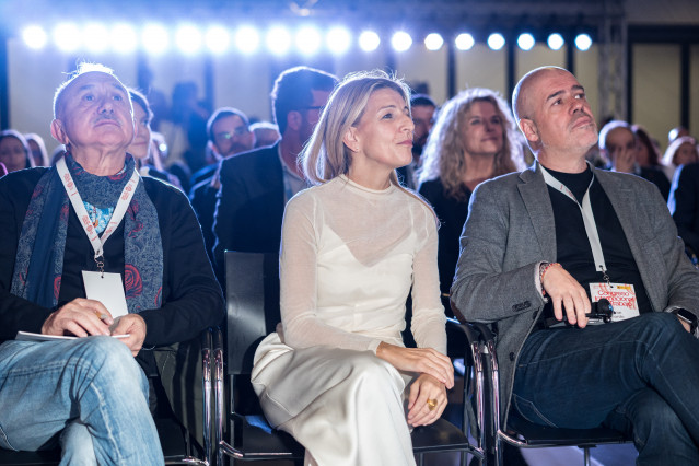 Archivo - (I-D) El secretario general de UGT, Pepe Álvarez; la vicepresidenta segunda y ministra de Trabajo y Economía Social, Yolanda Díaz y el secretario general de CCOO y UGT, Unai Sordo.