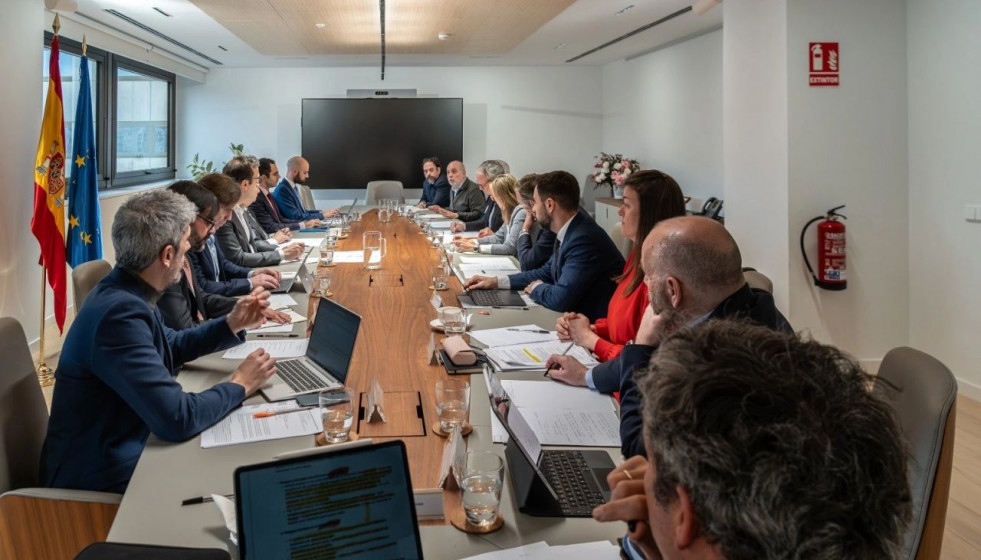 Reunión con el Gobierno