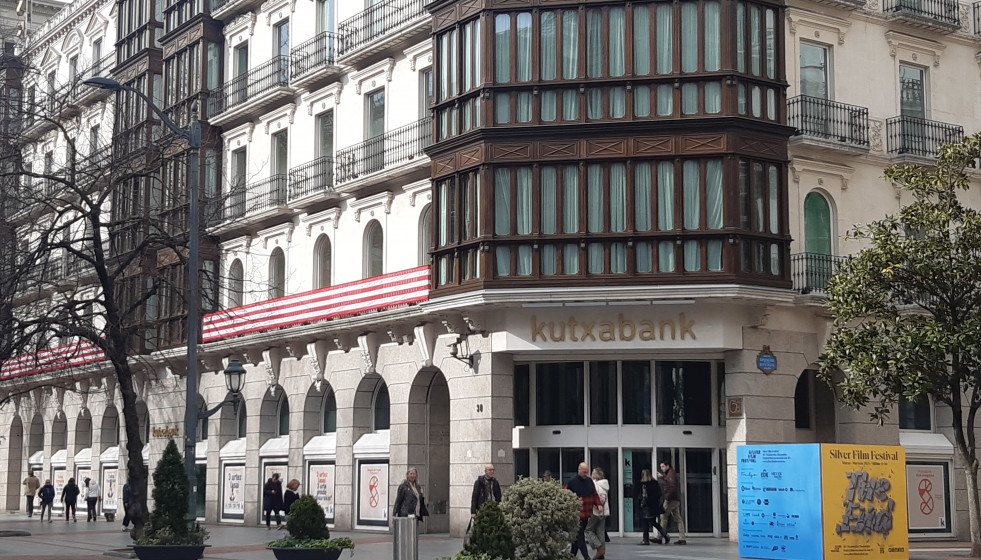 Archivo - Sucursal de Kutxabank en Bilbao