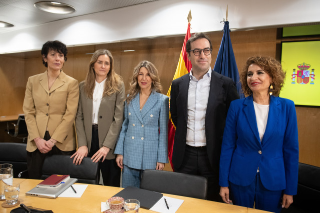 Reunión del Gobierno con los agentes sociales.