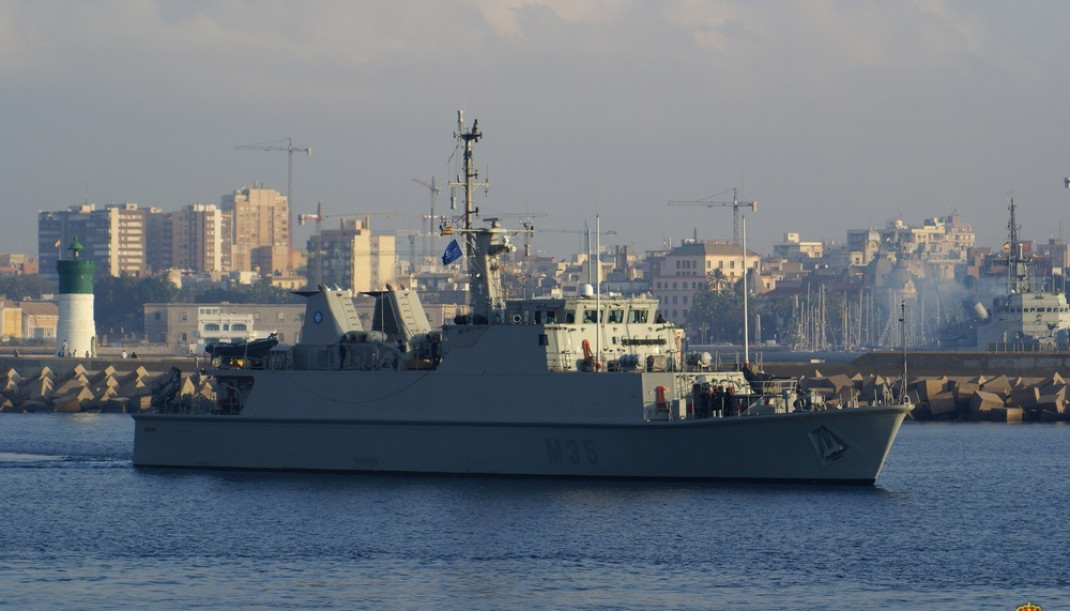 El buque cazaminas M-35 Duero de la Armada Española