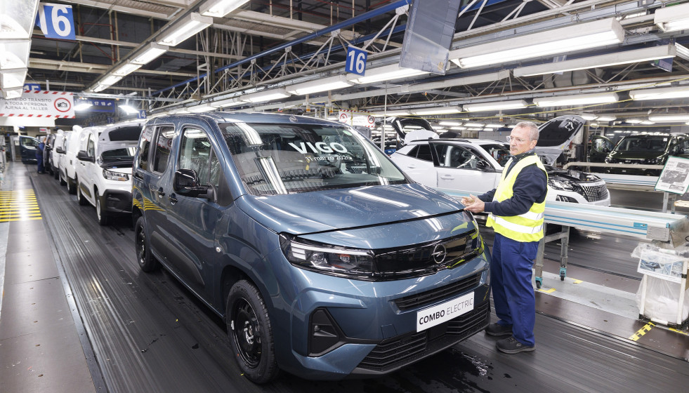 Imagen de la cadena de producción de Stellantis Vigo.