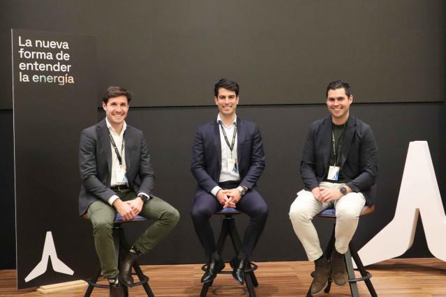 Representantes de Apolo Energies