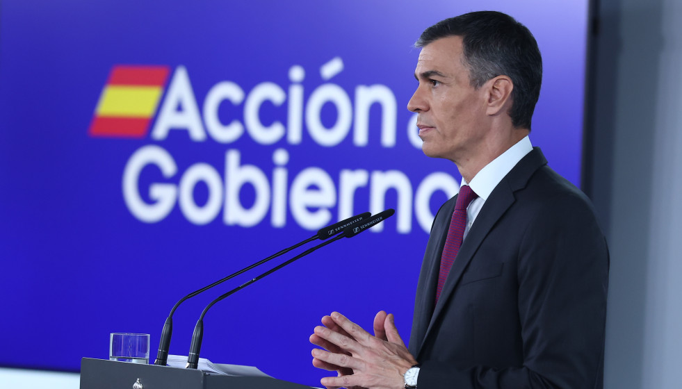 Archivo - El presidente del Gobierno, Pedro Sánchez, durante una declaración institucional, en el Palacio de la Moncloa, a 22 de junio de 2025, en Madrid (España). Sánchez ha anunciado un acuerdo 