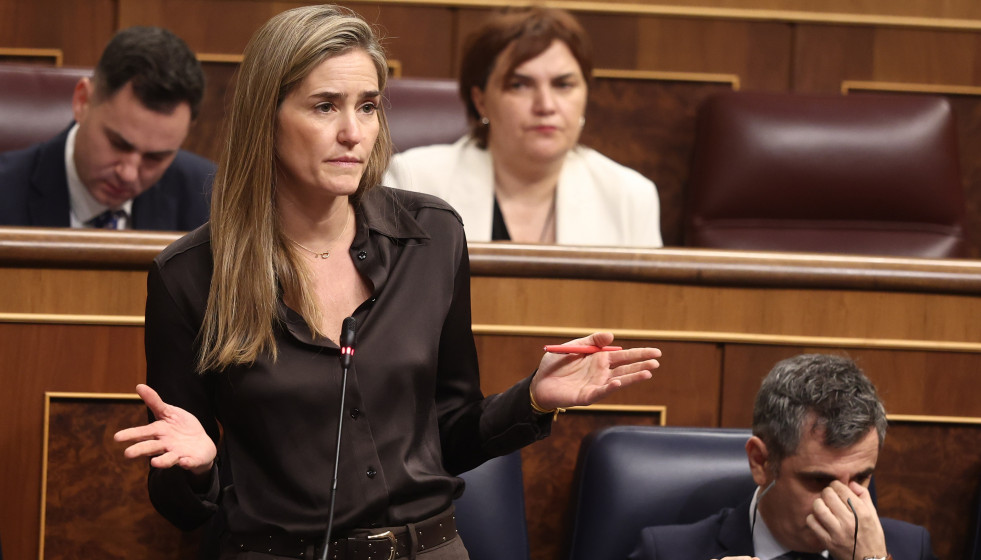 Archivo - La vicepresidenta tercera y ministra para la Transición Ecológica y el Reto Demográfico, Sara Aagesen, en el hemiciclo