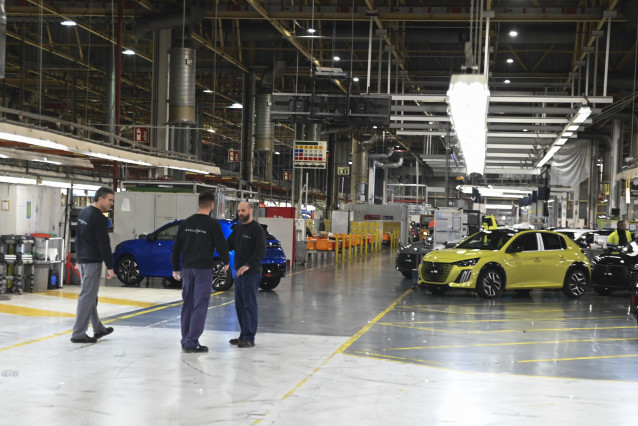 Archivo - Imagen de la planta de Stellantis en Figueruelas (Zaragoza).