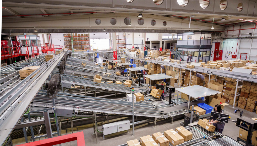 Archivo - Almacén de Velilla en Albacete.