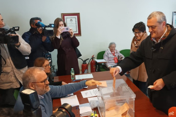 EuropaPress 7367827 voto candidato avila pedro pascual (1)