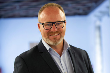 Archivo - El presidente del Consorcio de Bomberos de la Diputación de Valencia, Avelino Mascarell