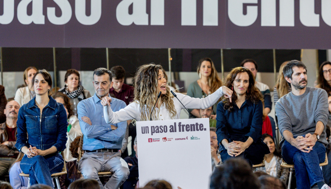 La portavoz de Más Madrid en el Ayuntamiento de Madrid, Rita Maestre (i), la ministra de Sanidad, Mónica García (2d), el coordinador federal de IU, Antonio Maillo (2i), la coordinadora general de S