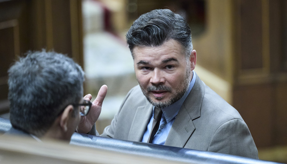 El portavoz de ERC en el Congreso, Gabriel Rufián, durante una sesión plenaria, en el Congreso de los Diputados, a 26 de febrero de 2026, en Madrid (España).