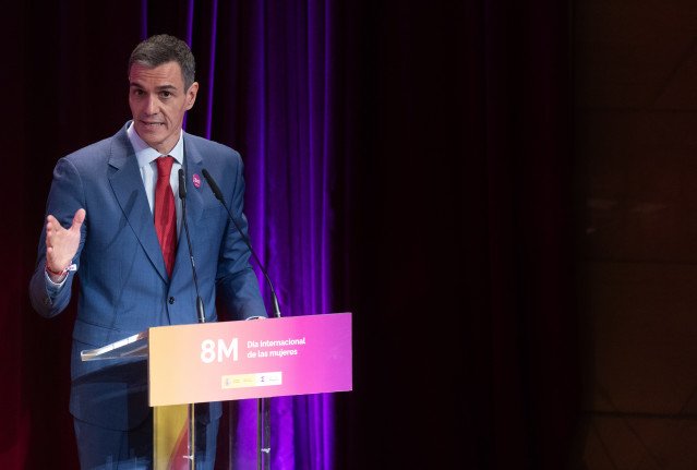 El presidente del Gobierno, Pedro Sánchez, interviene durante el acto institucional con motivo del Día Internacional de las Mujeres