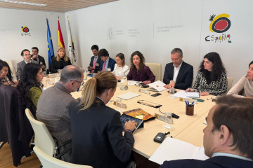 La Secretaría de Estado de Turismo de España se reúne en un encuentro de seguimiento junto al sector sobre el impacto del conflicto en Oriente Medio.