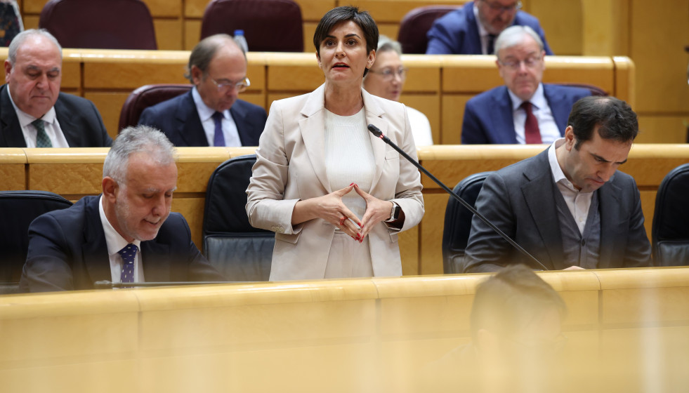 La ministra de Vivienda y Agenda Urbana, Isabel Rodríguez, interviene durante una sesión plenaria en el Senado, a 17 de marzo de 2026, en Madrid (España).