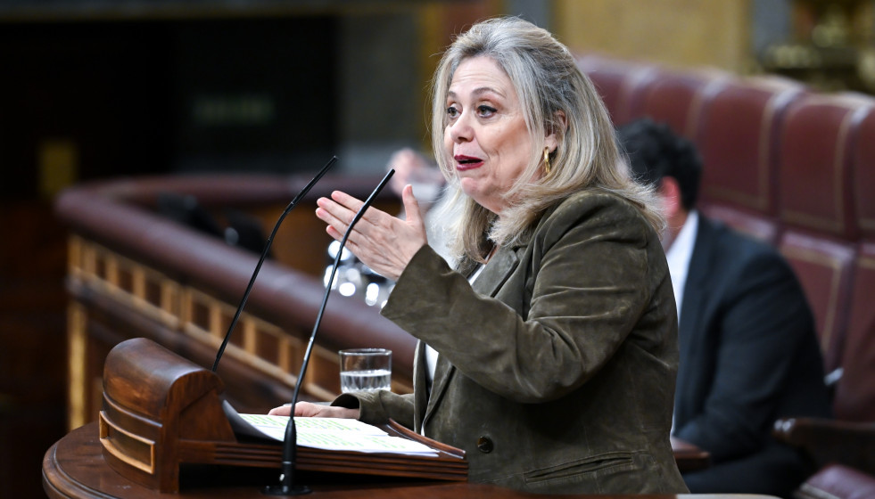 La diputada del PP Macarena Montesinos interviene durante una sesión plenaria en el Congreso de los Diputados, a 17 de marzo de 2026, en Madrid (España).