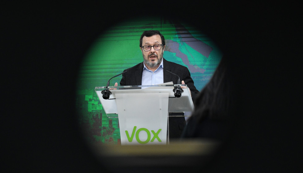 Archivo - El nuevo portavoz de VOX, José Antonio Fúster, durante una rueda de prensa posterior a la reunión del Comité de Acción Política de Vox, a 18 de marzo de 2024, en Madrid (España).
