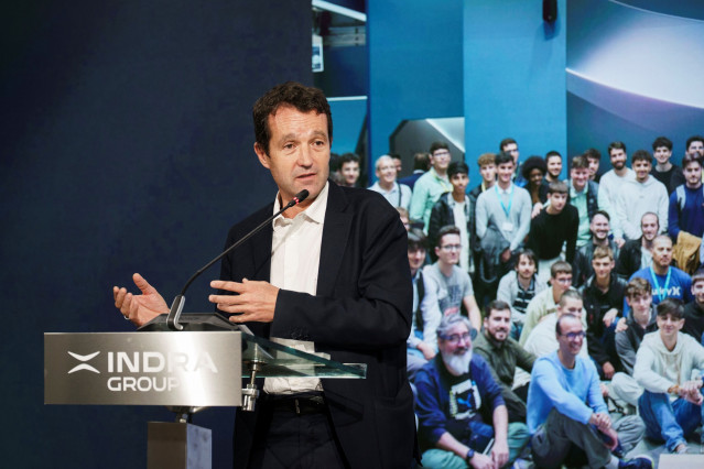 Archivo - El presidente de Indra, Ángel Escribano.