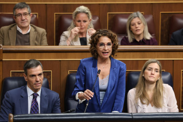 La vicepresidenta primera y ministra de Hacienda, María Jesús Montero, interviene durante una sesión de control al Gobierno, en el Congreso de los Diputados, a 18 de marzo de 2026, en Madrid (Espa�