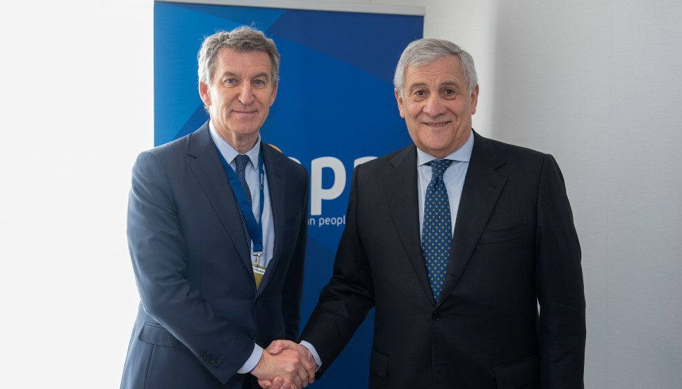 El presidente del PP, Alberto Núñez Feijóo, en las bilaterales mantenidas con el vicepresidente del Gobierno de Italia, Antonio Tajani y el líder del partido Kataeb Libanés, Samy Gemayel.