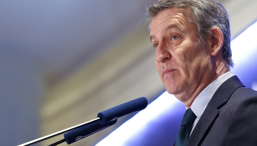 El presdiente del PP, Alberto Núñez Feijóo, durante un desayuno informativo de Nueva Economía Fórum, en el Four Seasons Hotel, a 17 de febrero de 2026, en Madrid (España).
