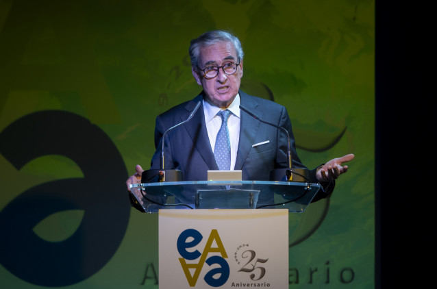 Archivo - El presidente de la fundación Euroamérica, Ramón Jauregui, interviene durante el acto conmemorativo del XXV aniversario de la Fundación Euroamérica, en Casa América, a 28 de mayo de 2024, en Madrid (España).