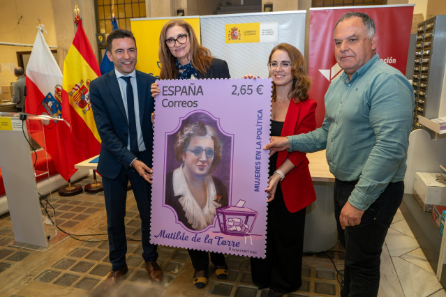 Presentación del sello de Correos dedicado a Matilde de la Torre