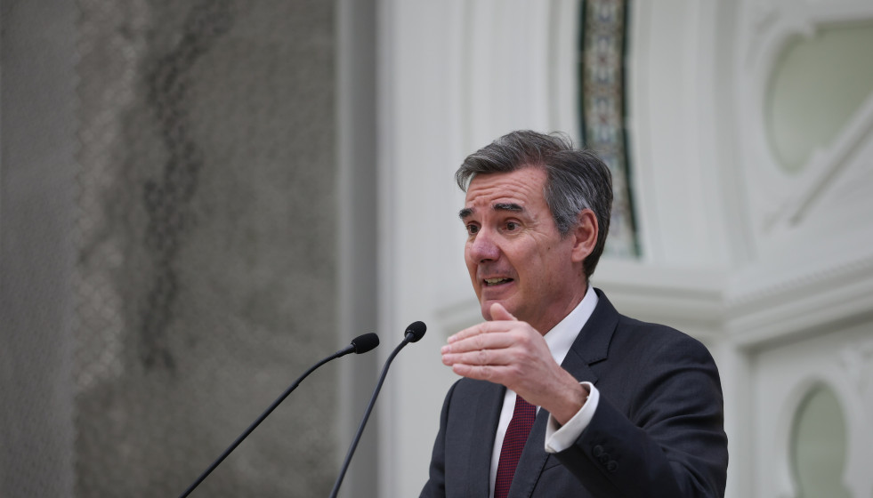 Archivo - El presidente de la CNMV, Carlos San Basilio.