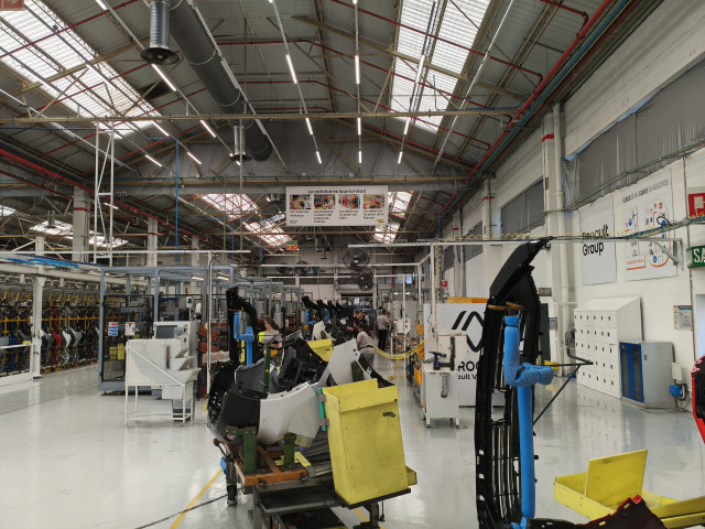 Archivo - Imagen de archivo de la factoría de Renault en Valladolid.