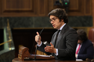 El diputado de Vox José María Figaredo interviene durante una sesión de control al Gobierno, en el Congreso de los Diputados, a 18 de marzo de 2026, en Madrid (España).