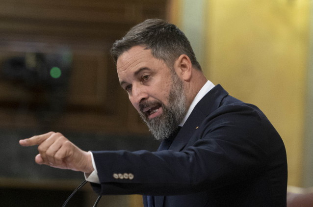 Archivo - El líder de Vox, Santiago Abascal, en la tribuna de oradores del Congreso