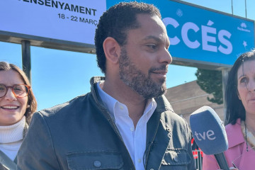 El secretario general de Vox y líder de la formación en Catalunya, Ignacio Garriga, en declaraciones a periodistas en Barcelona