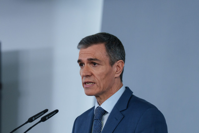 El presidente del Gobierno, Pedro Sánchez, durante una rueda de prensa posterior al Consejo de Ministros extraordinario, en el Palacio de la Moncloa, a 20 de marzo de 2026, en Madrid (España).