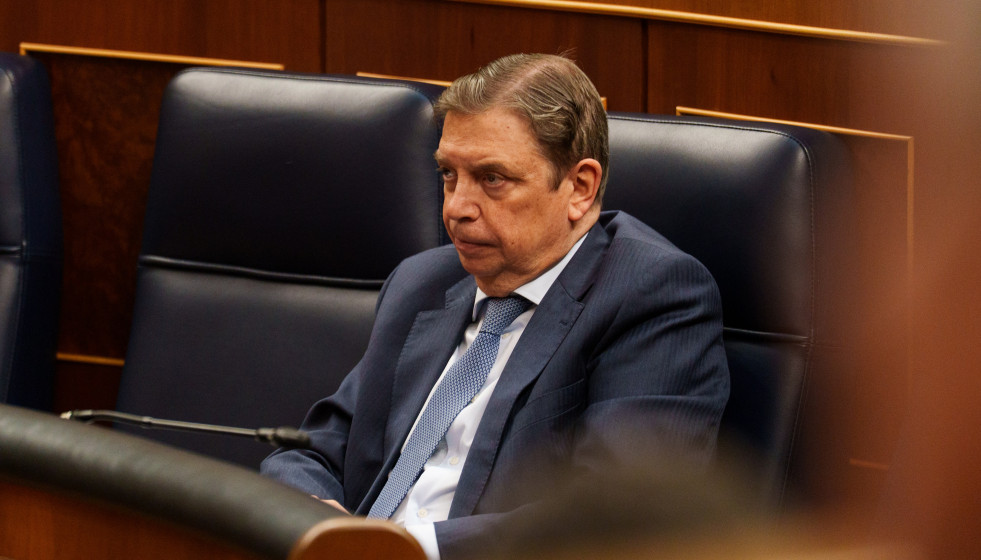 Archivo - El ministro de Agricultura, Pesca y Alimentación, Luis Planas