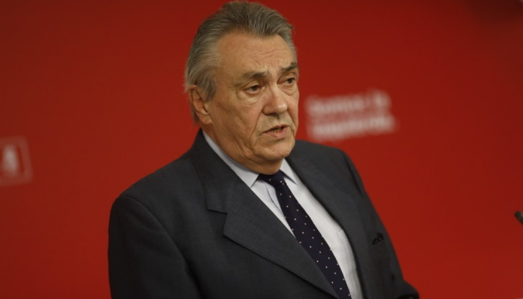 Archivo - Manuel Escudero en rueda de prensa en la sede del PSOE