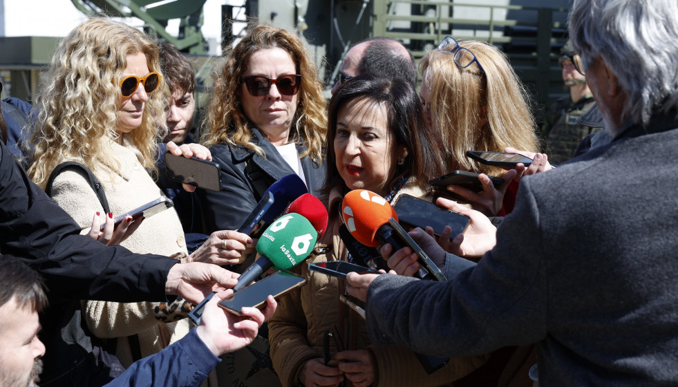 La ministra de Defensa, Margarita Robles, visita el Mando de Artillería Antiaérea.