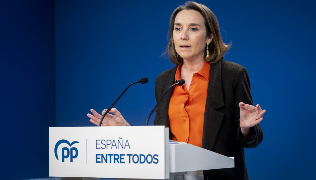 Archivo - La vicesecretaria de Regeneración Institucional del Partido Popular, Cuca Gamarra, en rueda de prensa en Génova. Archivo.