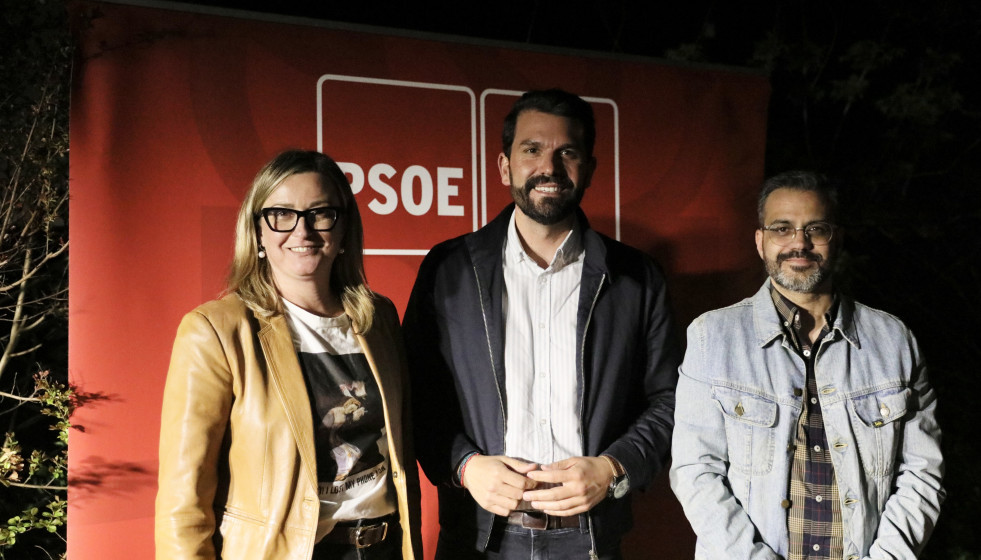 Los socialistas extremeños Blanca Martín, Álvaro Sánchez Cotrina y Manuel José González Andrade