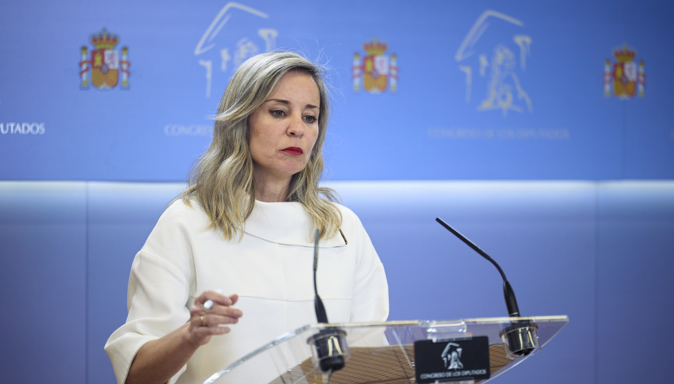 La portavoz de Sumar en el Congreso, Verónica Martínez Barbero, durante una rueda de prensa, en el Congreso de los Diputados, a 24 de marzo de 2026, en Madrid (España).