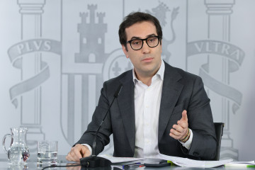 El ministro de Economía, Comercio y Empresa, Carlos Cuerpo, durante la rueda de prensa tras la celebración del Consejo de Ministros en el Palacio de la Moncloa, a 24 de marzo de 2026, en Madrid (Esp