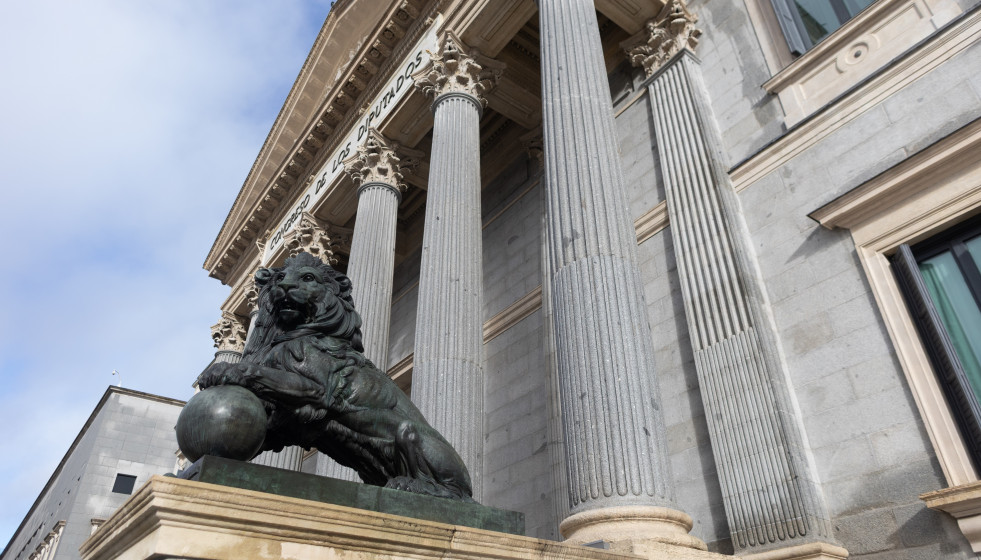 Archivo - Fachada del Congreso de los Diputados