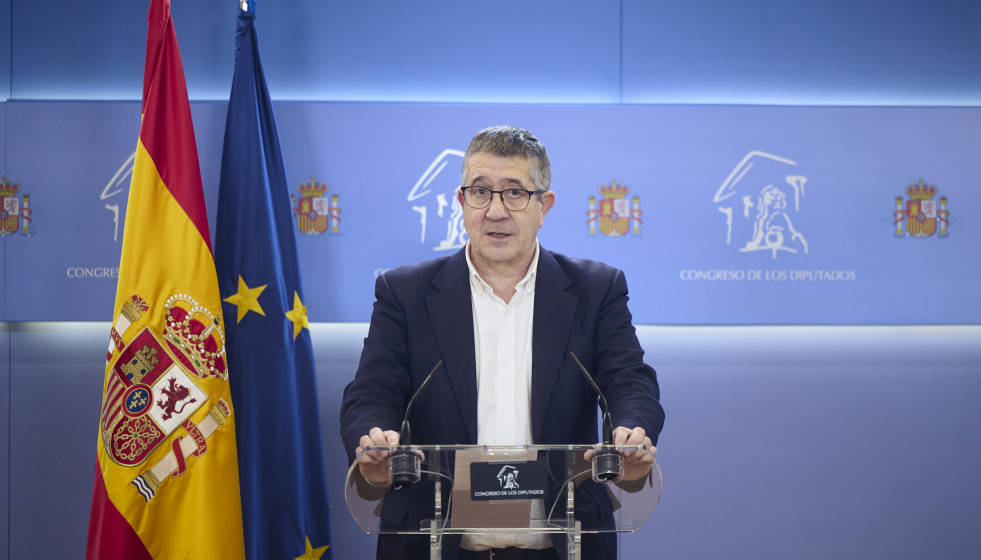 El portavoz del PSOE en el Congreso, Patxi López, durante una rueda de prensa, en el Congreso de los Diputados, a 24 de marzo de 2026, en Madrid (España).
