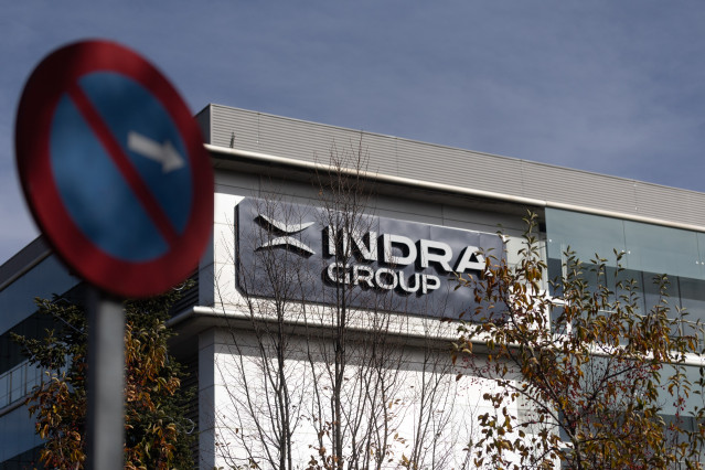 Archivo - Fachada de la sede de Indra, a 25 de noviembre de 2025, en Alcobendas, Madrid (España).