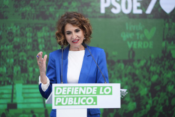 La secretaria general del PSOE-A y candidata a la Presidencia de la Junta de Andalucía, María Jesús Montero, ofrece una rueda de prensa, para abordar asuntos en relación a la convocatoria de elecc