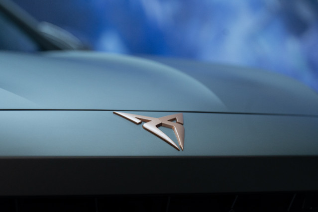 Archivo - Volkswagen y Cupra retiran del mercado unos 94.00coches eléctricos por riesgo de incendio en la batería