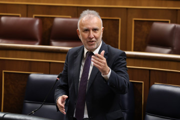El ministro de Política Territorial y Memoria Democrática, Ángel Víctor Torres, interviene durante una sesión de control al Gobierno, en el Congreso de los Diputados, a 18 de marzo de 2026, en Ma