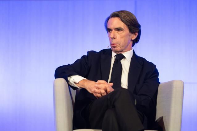 El expresidente del Gobierno José María Aznar durante la presentación del libro ‘Una verdad incómoda’, del exministro del Interior Jaime Mayor Oreja, a 11 de marzo de 2026, en Madrid (España). En la obra, el exministro del Interior rememora sus primeros p