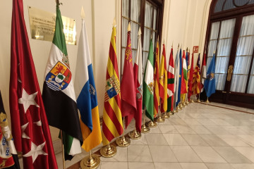 Archivo - Banderas de las Comunidades Autónomas (CCAA).