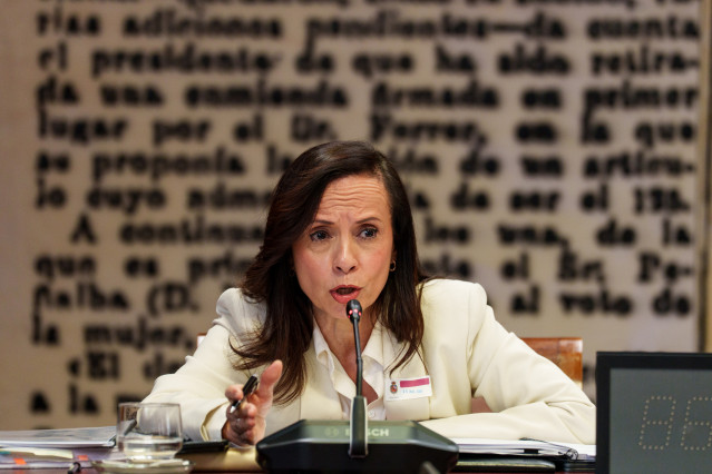 La presidenta del Redeia, Beatriz Corredor, comparece ante la Comisión de Investigación sobre el apagón, a 25 de marzo de 2026, en Madrid (España). Corredor comparece para aclarar las posibles contradicciones de su versión sobre la interrupción del sumini